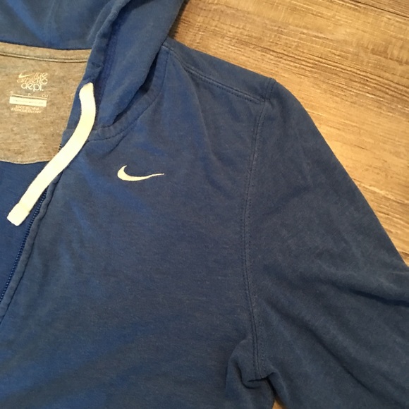 slim fit nike jacket